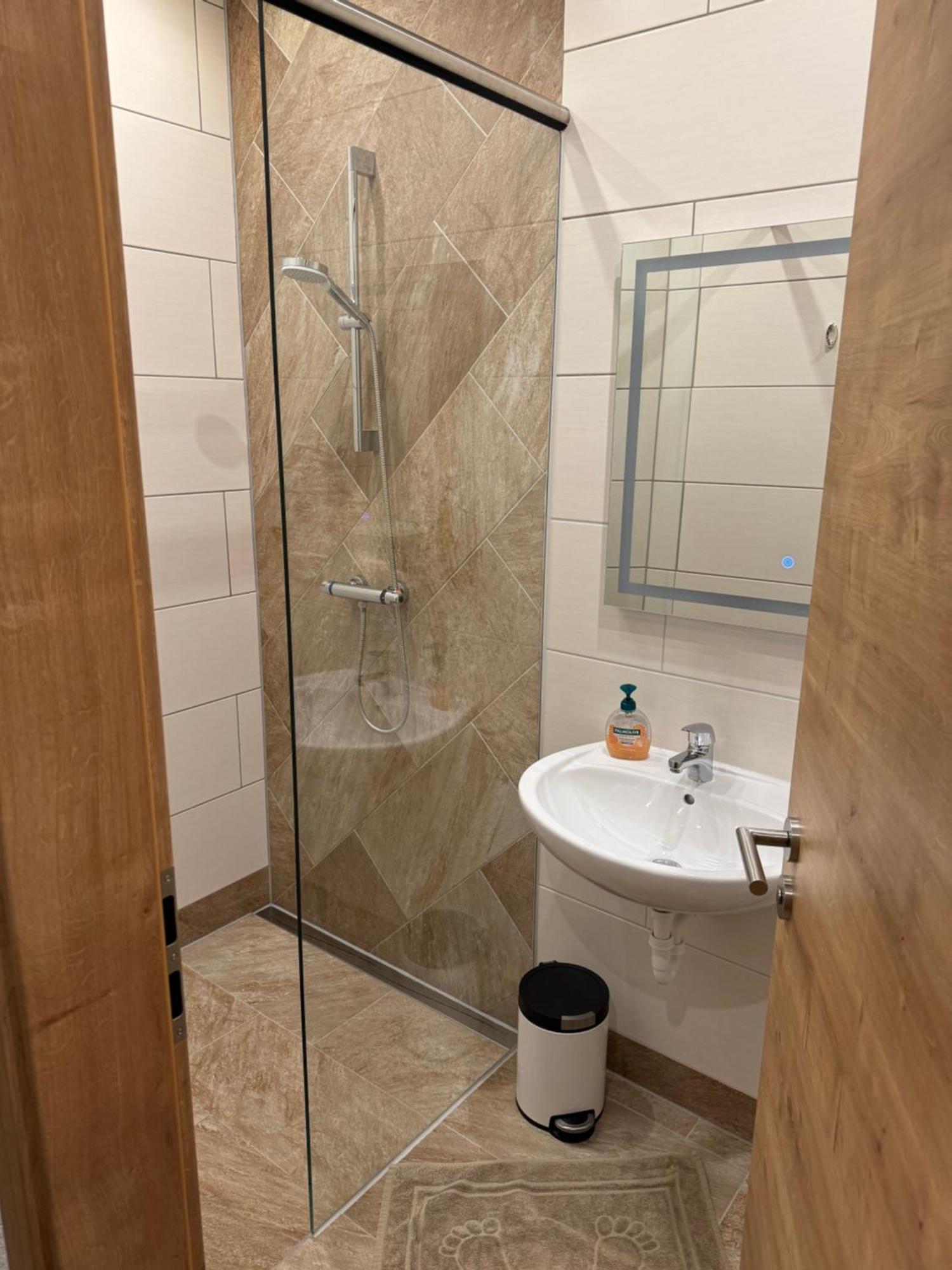 Ferienwohnung Zeitler Treuen エクステリア 写真