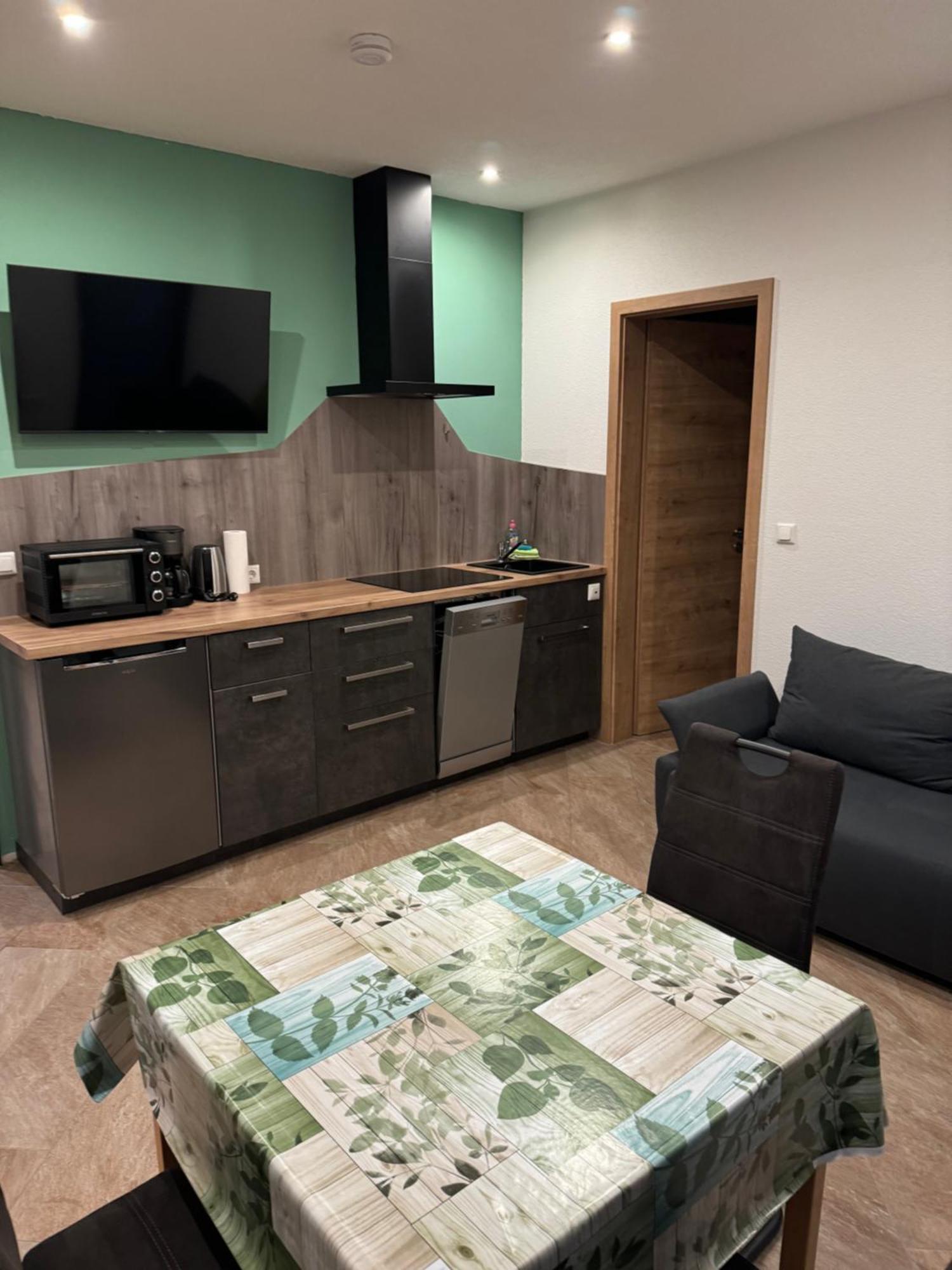 Ferienwohnung Zeitler Treuen エクステリア 写真